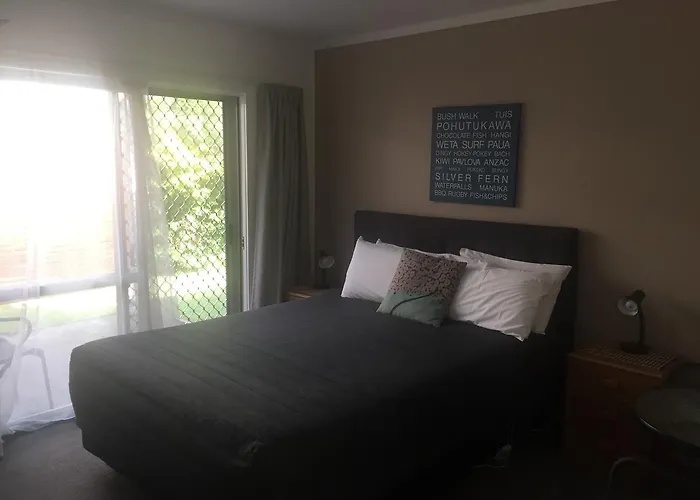 Harbour View Motel