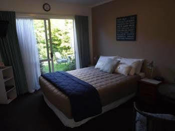Harbour View Motel 4*